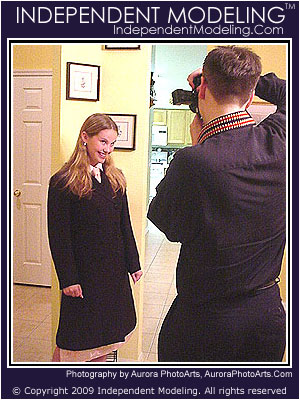 Modeling testing photography picture of Tampa photographer taking a photograph of Tampa model Stephanie Coatney by Aurora PhotoArts Tampa Photography and Design. Modeling testing photograph by Tampa photographer and fashion model Diana Furka.